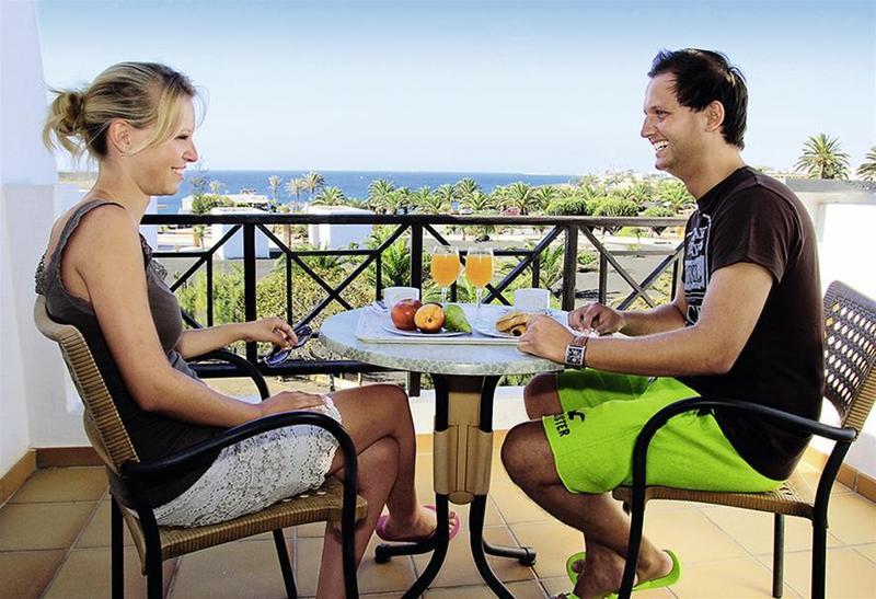 Allsun Hotel Albatros Costa Teguise Eksteriør bilde